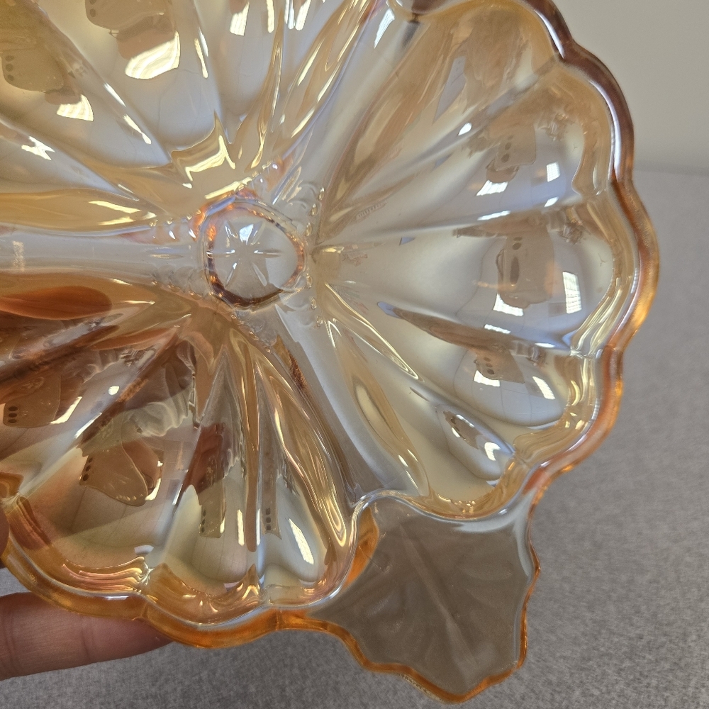 Lustre Marigold Peach Carnival Glass Vintage Clover Dish - Picture 3 of 4